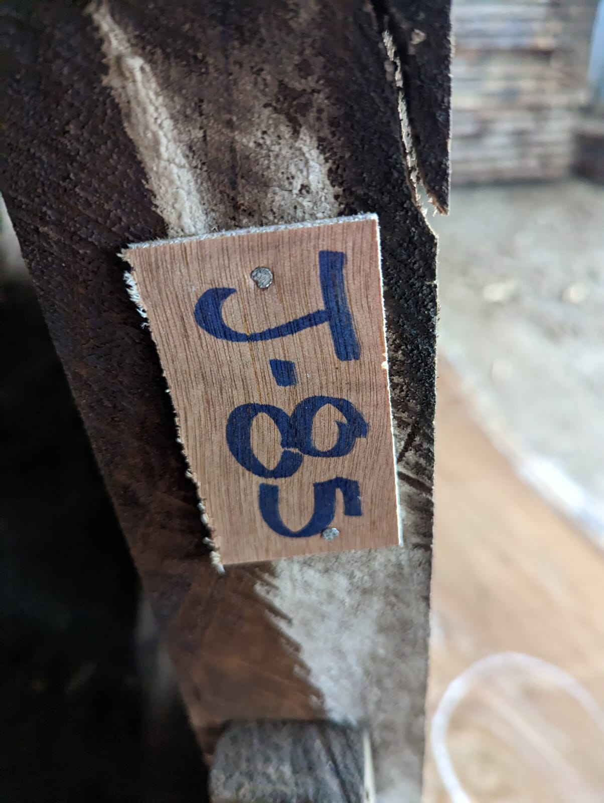 J85