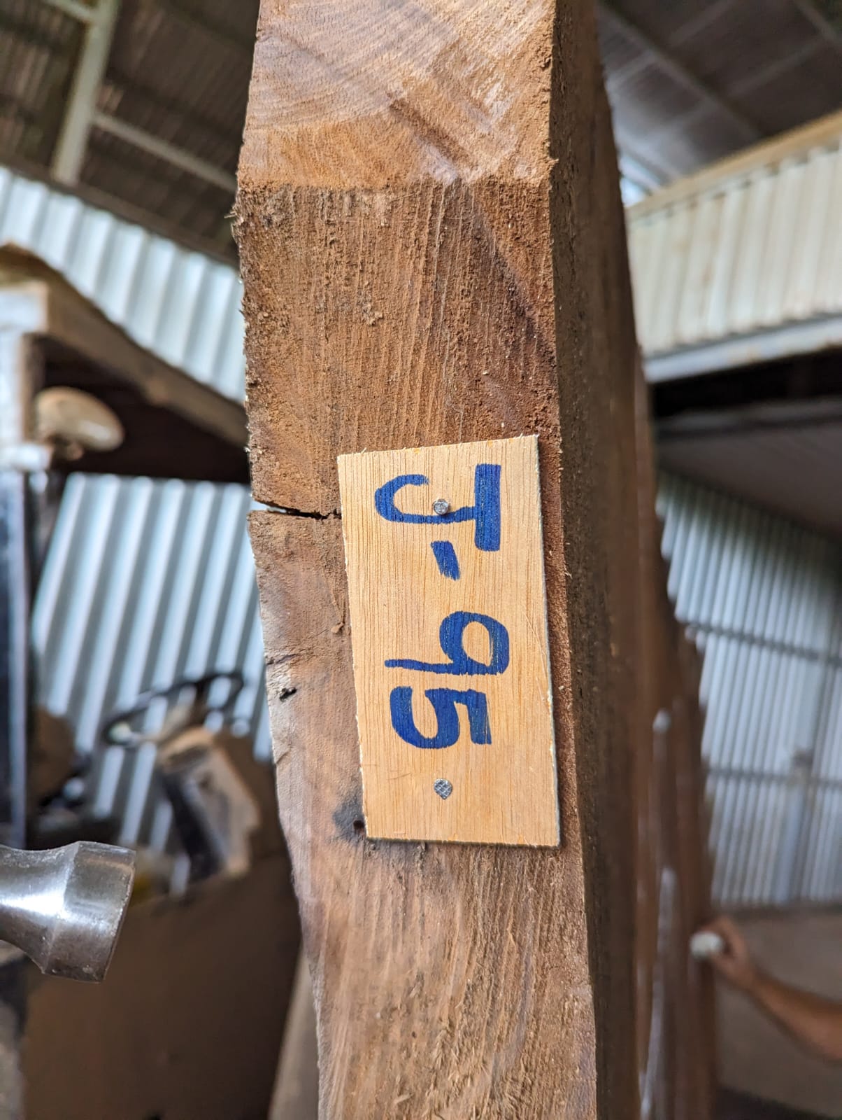 J95
