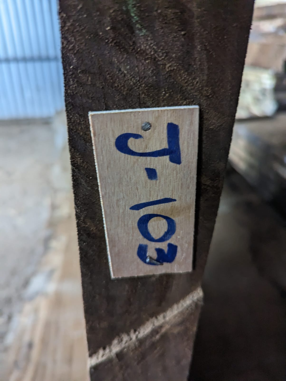 J103